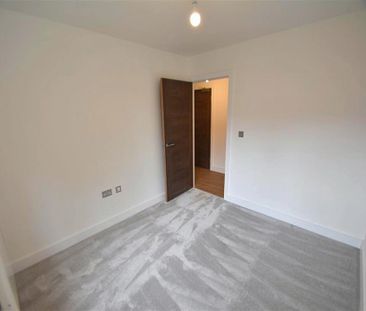 2 Bedroom Apartment To Let - Photo 4