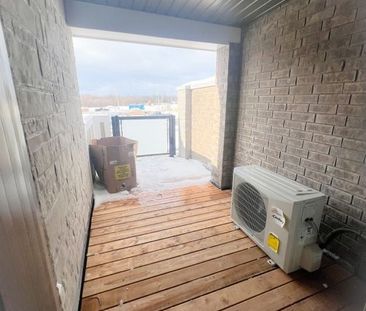 For Lease - 3327 Thunderbird Promenade, Pickering, Ontario - Photo 6