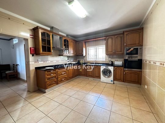 Moradia T4 em Faro - Photo 1