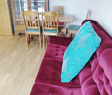 2 1/2:a Tumba - Photo 2