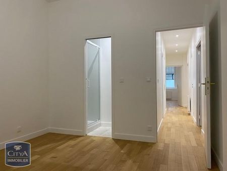 Location Appartement 4 pièces 90m² PARIS 15ème - Photo 5