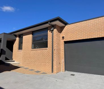 Stylish, Brand-New Living in Leafy Mount Evelyn - Photo 5