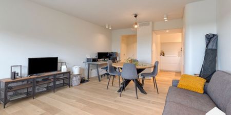 Appartement te huur in Sint-Andries voor € 850 met 1 slaapkamer - Photo 2
