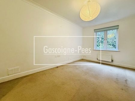 London Road, Guildford - Photo 2