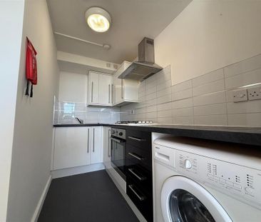 1 bedroom property to rent - Photo 2