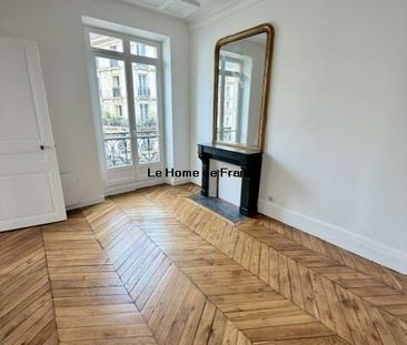 Location Appartement 3 pièces 66m² PARIS 5ème - Photo 2