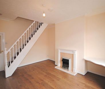 2 bedroom house to rent - Photo 2