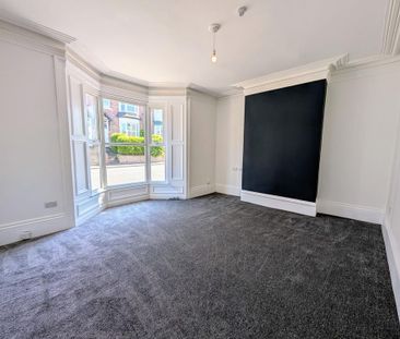 4 bedroom house of multiple occupation to rent - Photo 1