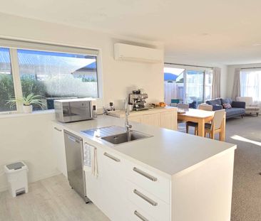 4 Bedroom family home for rent! - Photo 1