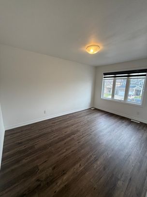 For Lease - 140 Monarch Street, Welland, Ontario - Photo 1