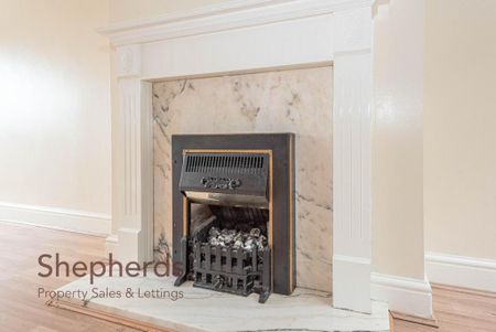 3 bedroom end of terrace house to rent - Photo 2