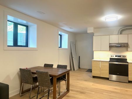 For Lease - 82 Avonhurst Road Unit# Bsmt, Toronto, Ontario - Photo 2