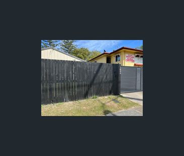 1892 Gold Coast Highway, Burleigh Heads, Qld 4220 - Photo 4