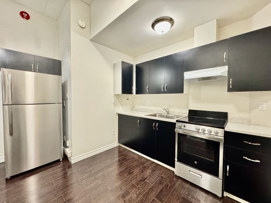 For Lease - 8 Main Street Unit# 101, Brampton, Ontario - Photo 1
