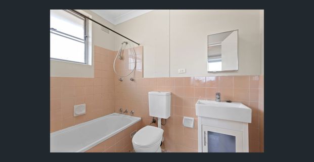 Near New One Bedroom Apartment - Photo 1