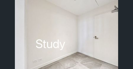 Ultra-convenient city base with views 1-Bed Apartment - Photo 3