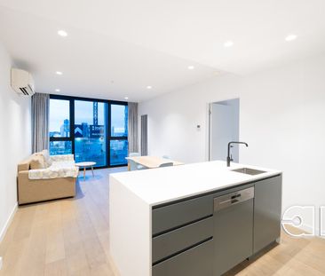 Furnished Victoria One 2 bedroom + 1 bathroom - Photo 5