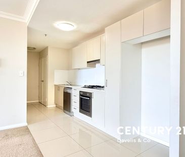 Convenient & Modern One Bedroom Apartment - Photo 5