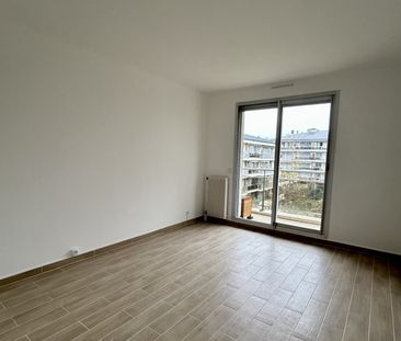 Location Appartement 4 pièces 110m² YERRES 91330 - Photo 1