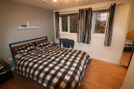 2 bedroom semi-detached house to rent - Photo 4