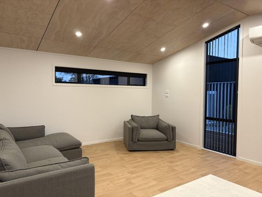 Brand new Living - Photo 1