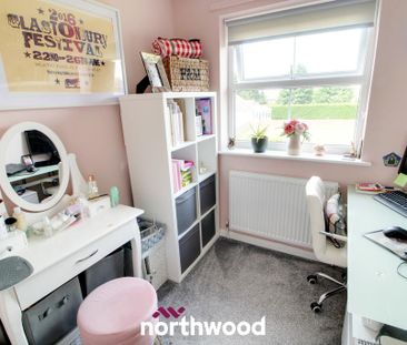 3 bedroom semi-detached house to rent - Photo 4