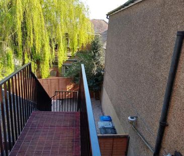 3 bedroom maisonette to rent - Photo 4