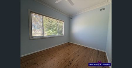 Spacious 4-Bedroom Rural Retreat - Photo 4