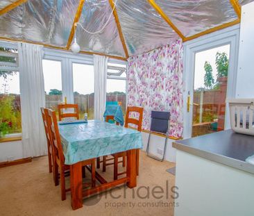 3 bedroom semi-detached house to rent - Photo 3