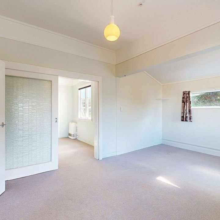 5 Knoll Street, Island Bay - Photo 1