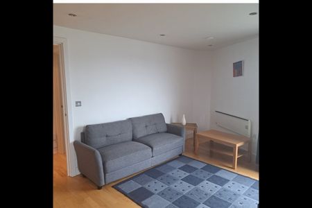 1 Bed Flat, Mcclintock House, LS10 - Photo 2