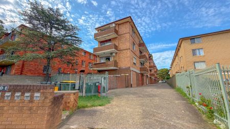 BEST CONDITION AND BEST LOCATION IN CABRAMATTA - Photo 4