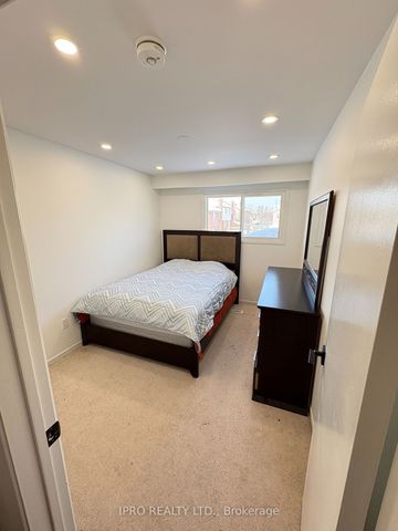 For Lease - Upper- 852 Thistle Down Court, Mississauga, Ontario - Photo 5