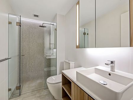 Near New Apartment with North-East Aspect in Convenient Location! - Photo 5