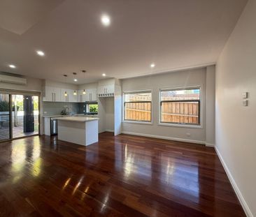 'Modern Townhouse Living in Westmeadows' - For Lease - Photo 1