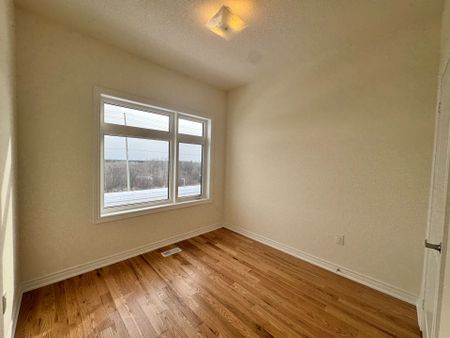 For Lease - 2948 Peter Matthews Drive, Pickering, Ontario - Photo 4