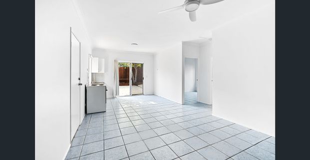 Charming & Low Maintenance Duplex in Ideal Location - Photo 1