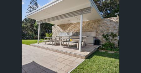 Resort style living in Casuarina - Photo 5