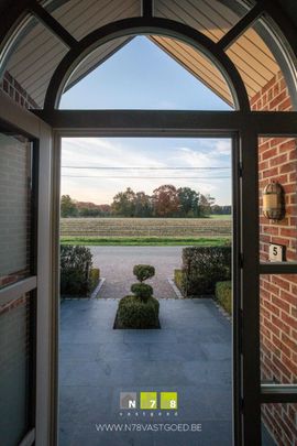 VRIJSTAANDE WONING MET 3 SLAAPKAMERS OP EEN PERCEEL VAN 7A84 TE KINROOI. - Photo 1