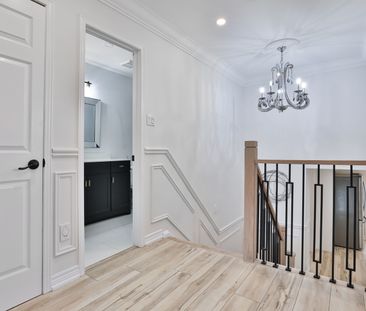 For Lease - 21 Avon Crescent, Vaughan, Ontario - Photo 2