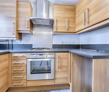 2 bedroom semi-detached house to rent - Photo 6