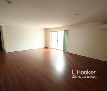 BEAUTFUL FAMILY HOME IN A PRIME LOCATION! - Photo 1