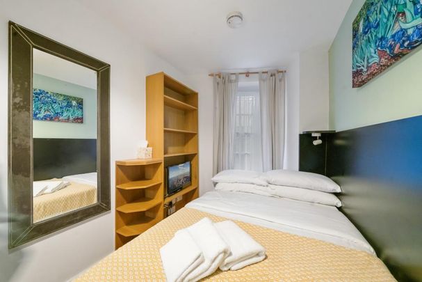 Flat 01 Cartwright Gardens, Bloomsbury WC1H 9EH - Photo 1