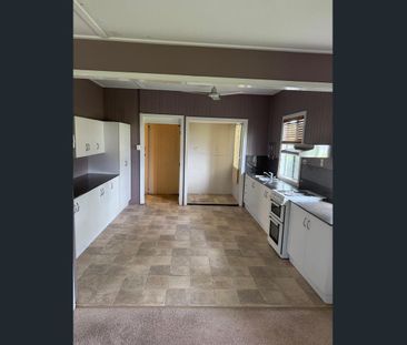 157 George Street, Bundaberg West QLD 4670 - House For Rent | Domain - Photo 3