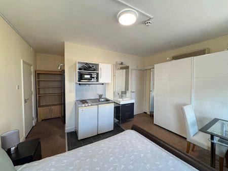 Double Studio with Big Windows - Photo 3