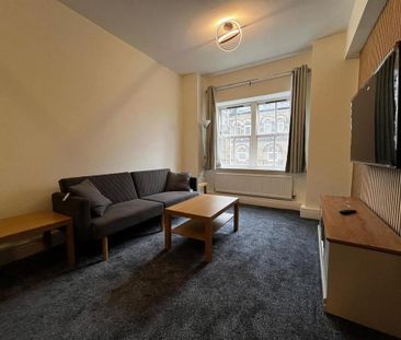 2 bedroom private hall to rent - Photo 1