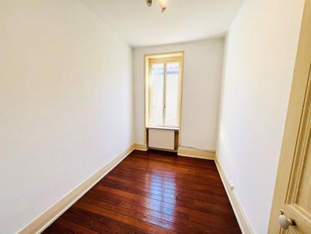 Location Appartement 3 pièces 57m² MACON 71000 - Photo 5