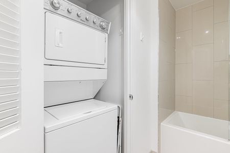 For Lease - 301 Sea Ray Avenue Unit# C419, Innisfil, Ontario - Photo 2