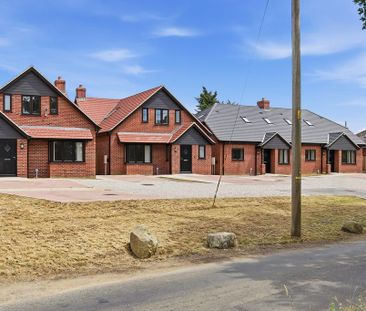 4 bedroom detached house to rent - Photo 2