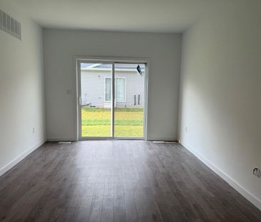 For Lease - 32 Waterleaf Trail, Welland, Ontario - Photo 6